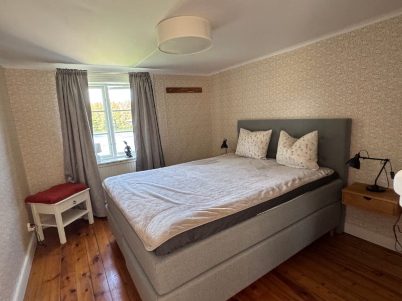 Kleines Schlafzimmer 2 - Small Bedroom 2