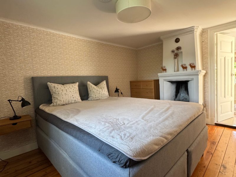 Kleines Schlafzimmer - Small Bed Room