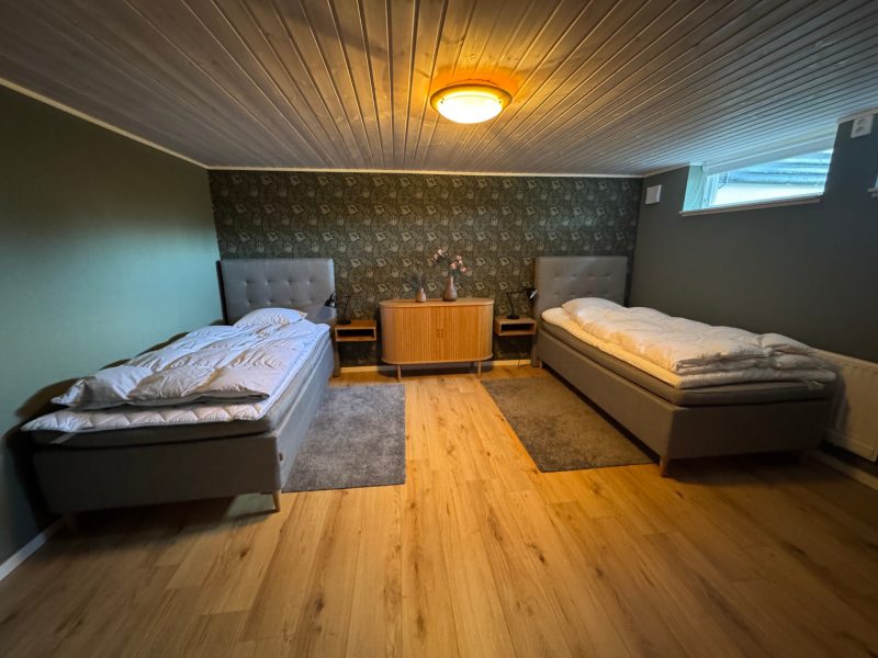 Schlafzimmer 2 - UG - Bedroom 2 Downstairs,jpg